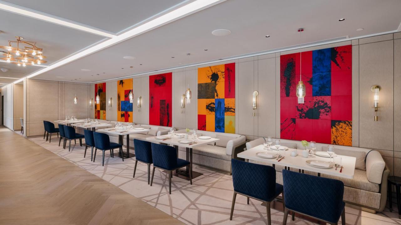 The Langham, Gold Coast And Jewel Residences Bagian luar foto The restaurant