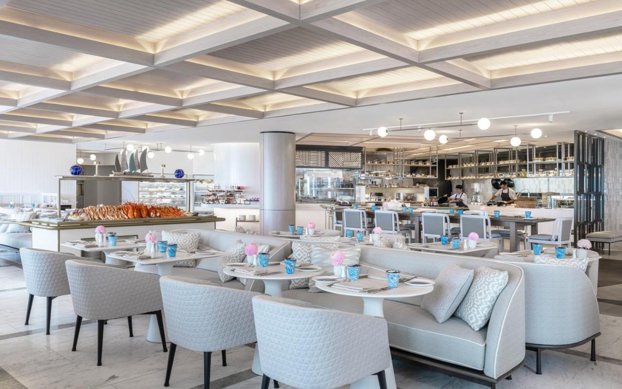 The Langham, Gold Coast And Jewel Residences Bagian luar foto The interior of the restaurant