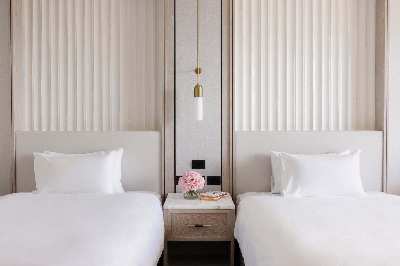 The Langham, Gold Coast And Jewel Residences Bagian luar foto Deluxe Room
