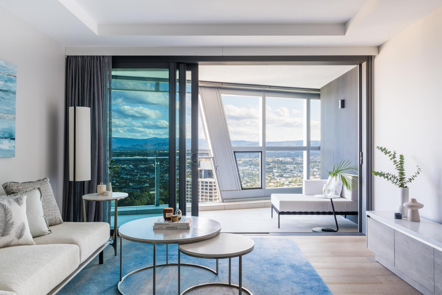 The Langham, Gold Coast And Jewel Residences Bagian luar foto A living room at The Standard
