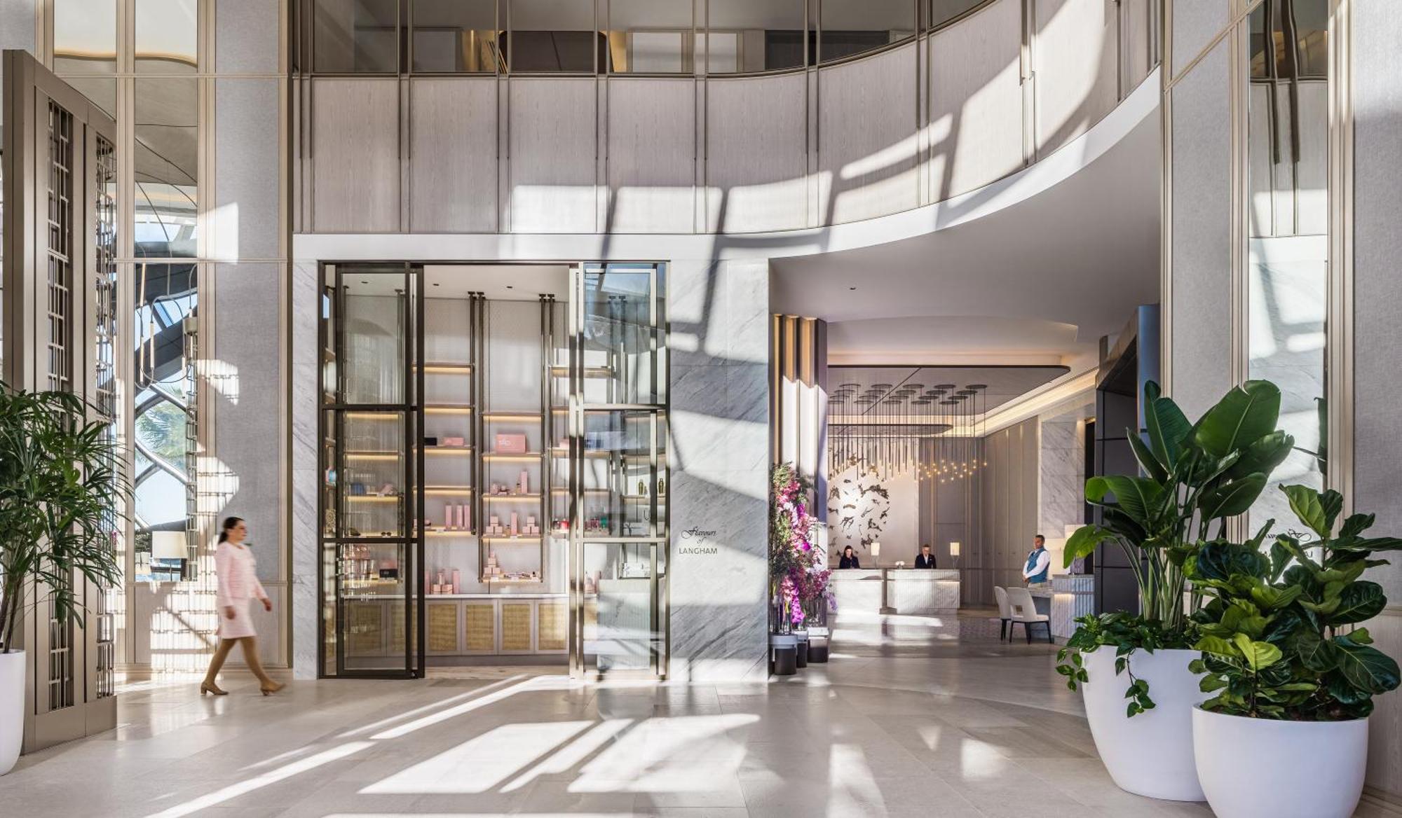 The Langham, Gold Coast And Jewel Residences Bagian luar foto The lobby of the hotel